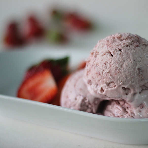 Eggless Strawberry ice cream with fresh strawberries, heavy cream and condensed milk for valentines day